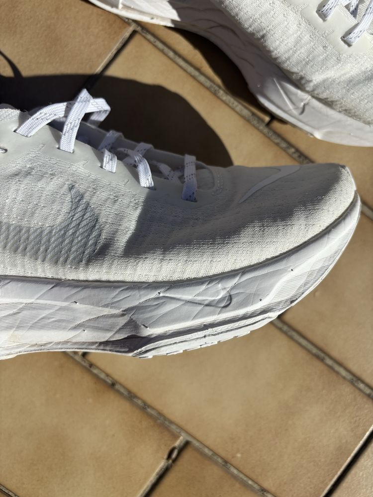 Nike incencible 3 como novas