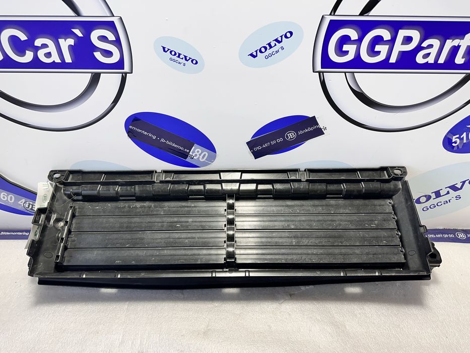 Volvo C40 wlot kierownica powietrrza elektryczna