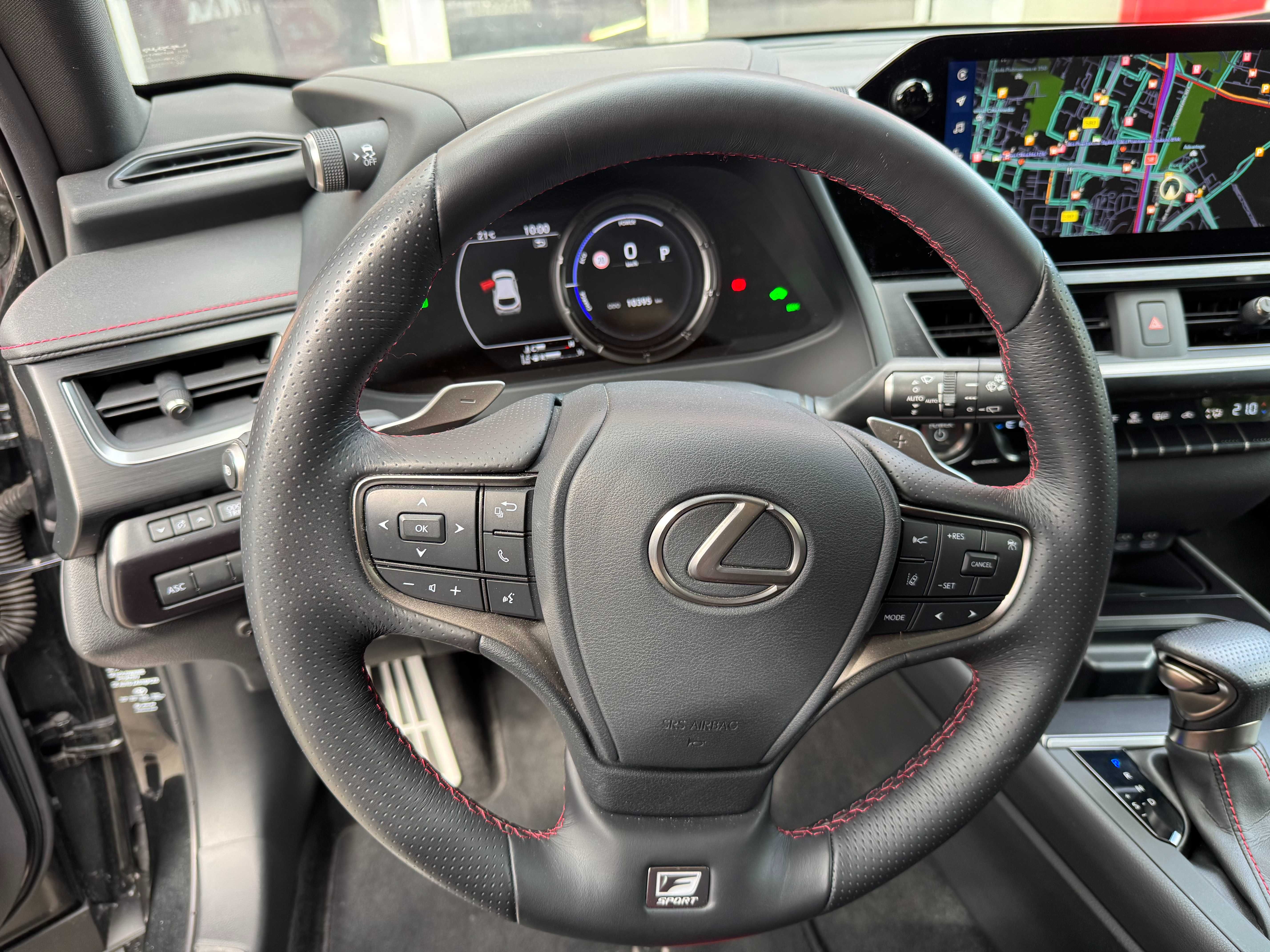 Wynajem Lexus UX 2,0 Hybrid Dynamic Force 184 KM AWD. Wypożyczalnia