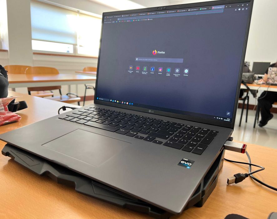 Lg Gram 17z90q  16gb ram ddr5 igual a novo na caixa com fatura