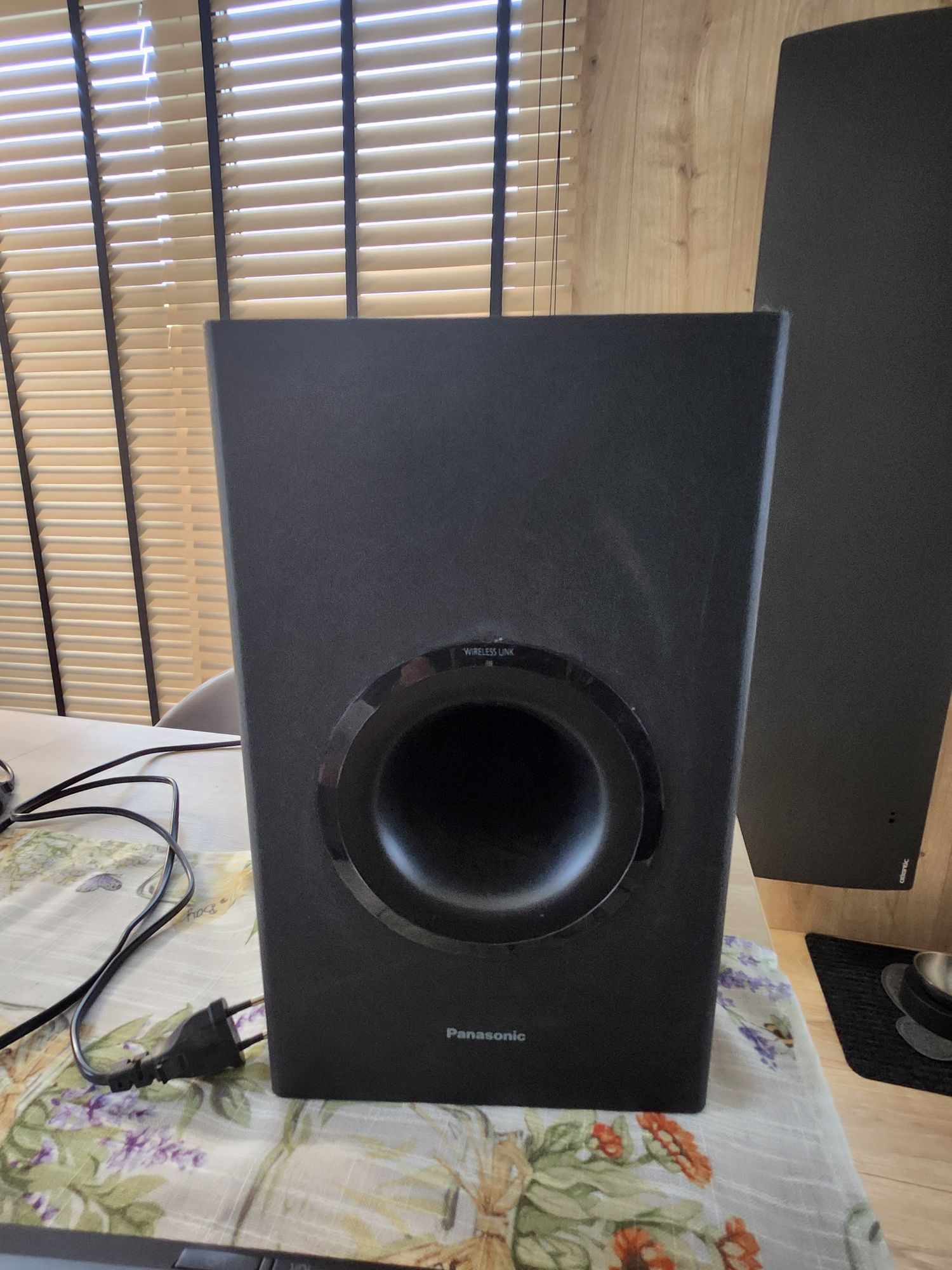 Soundbar Panasonic SU-HTB688