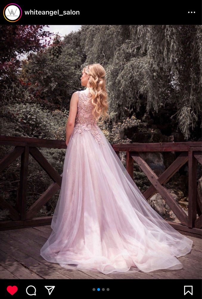 Сукня для випускниці або весільна лілового кольору