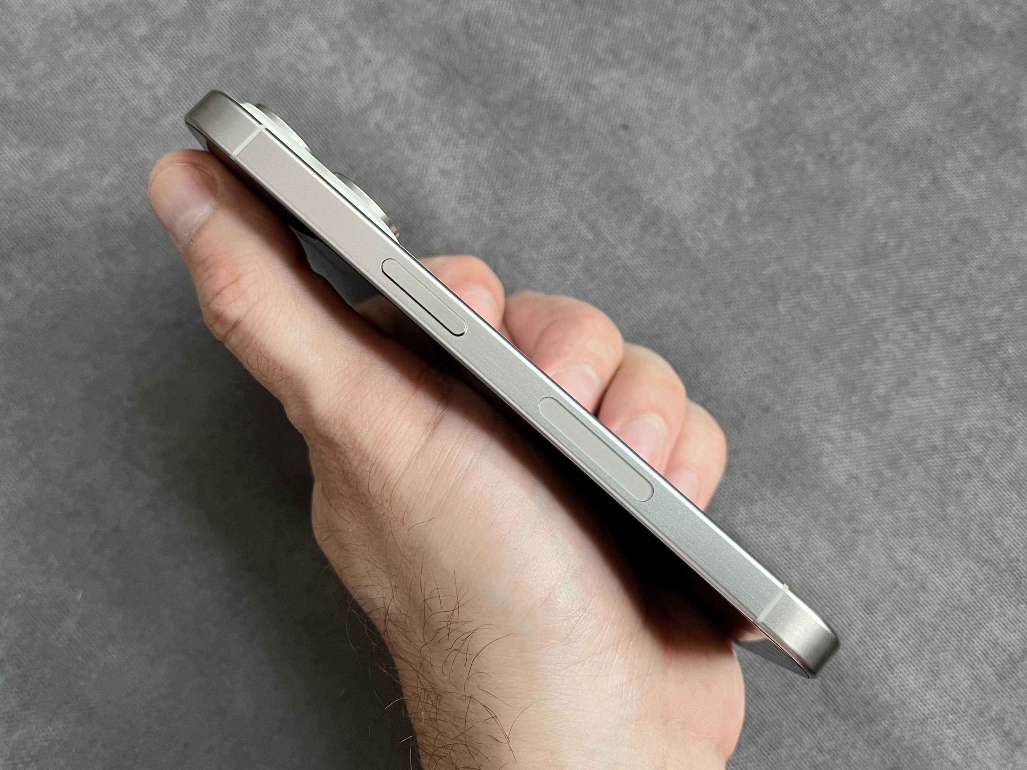iPhone 15 Pro 256GB White Titanium Neverlock идеальное состояние!