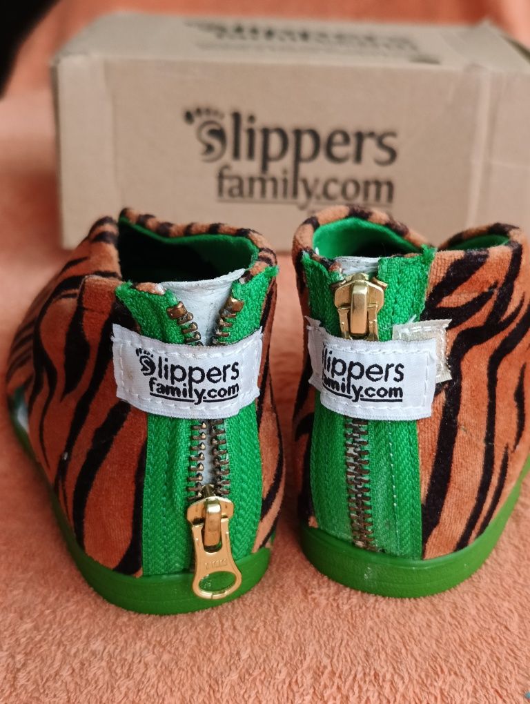 Slippers family kapcie profilaktyczne r.27 (16cm.) nieużywane