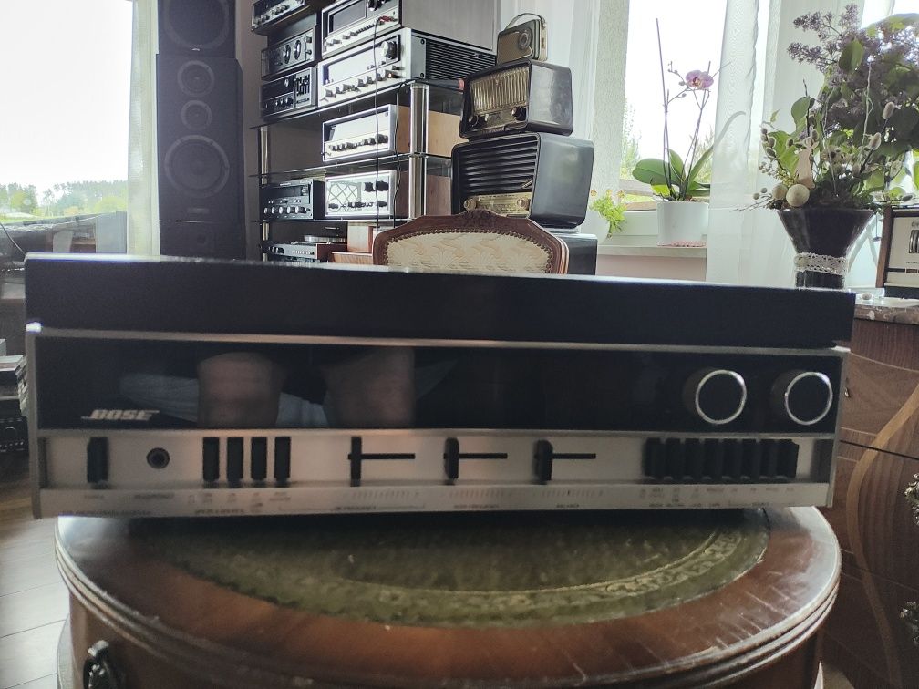Amplituner Bose 550 FM/AM Stereo Receiver