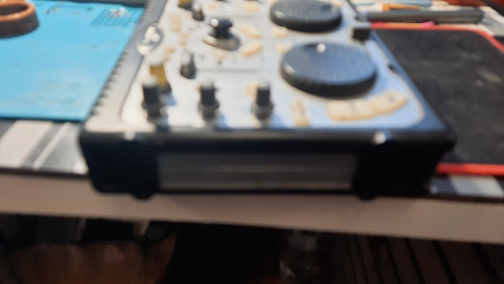 dj контролер hercules