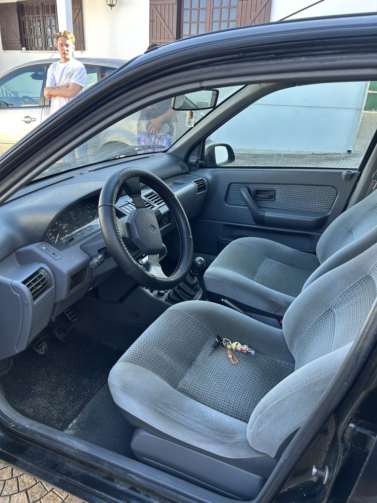 Clio rt 1.2    1993           148km