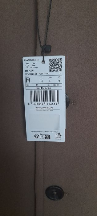 NOWY wełniany płaszcz męski o kroju slim fit z firmy MANGO