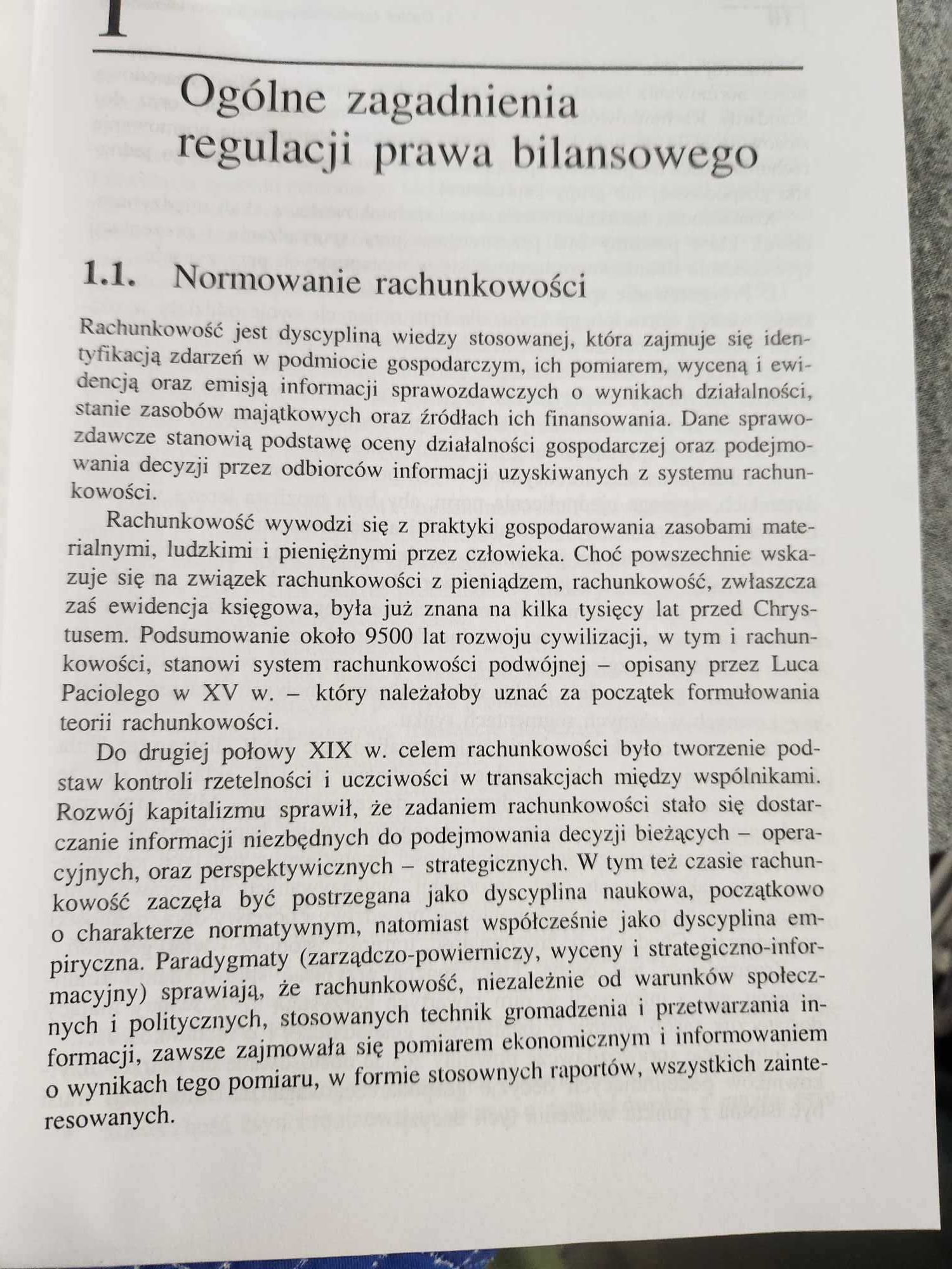 Zmiany w polskim prawie bilansowym red. Danuta Misińska 2003