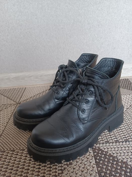 Демісезонне взуття, 37