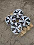 Felgi AEZ 16 cali 5x114.3 toyota