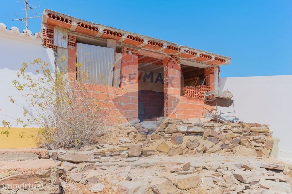 Moradia T2 para venda