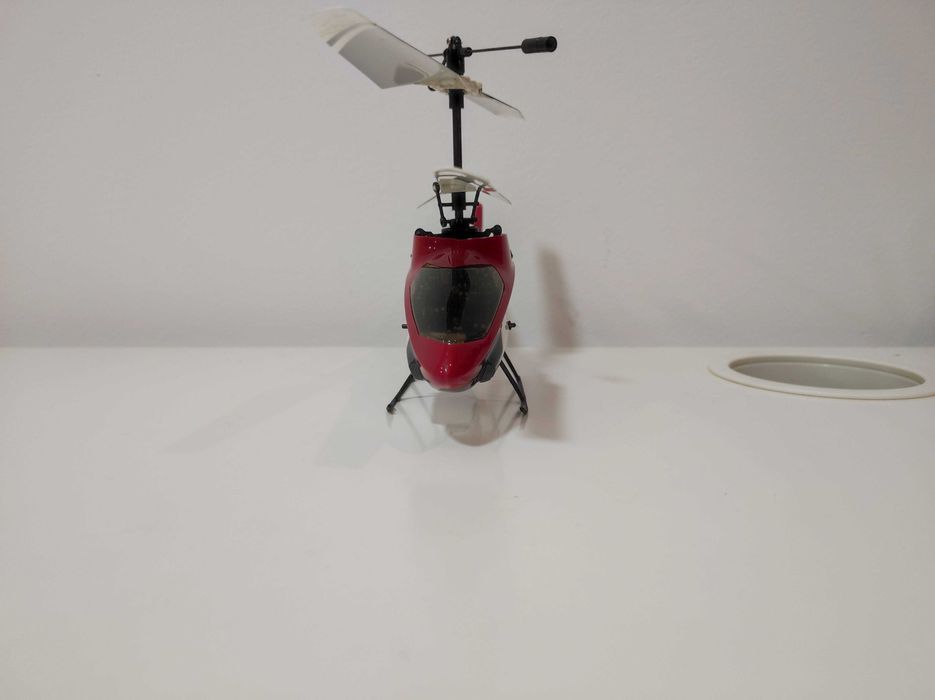 Heli blade mcx2 com telecomando, carregador e baterias