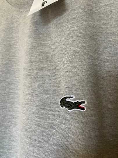 Sweat Lacoste nova com etiqueta