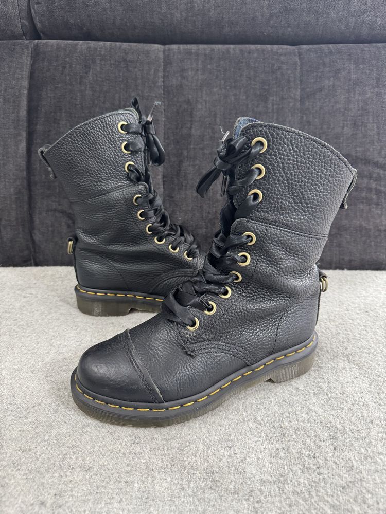 Dr. Martens Aimilita Leather 9 eye glany boots buty skórzane botki 38