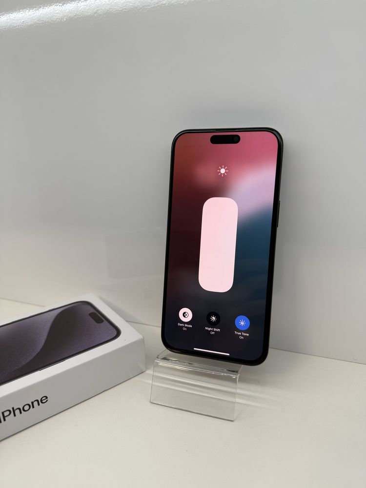 Вживаний Apple iPhone 15 Pro Max 256Gb. ( Black Titanium )