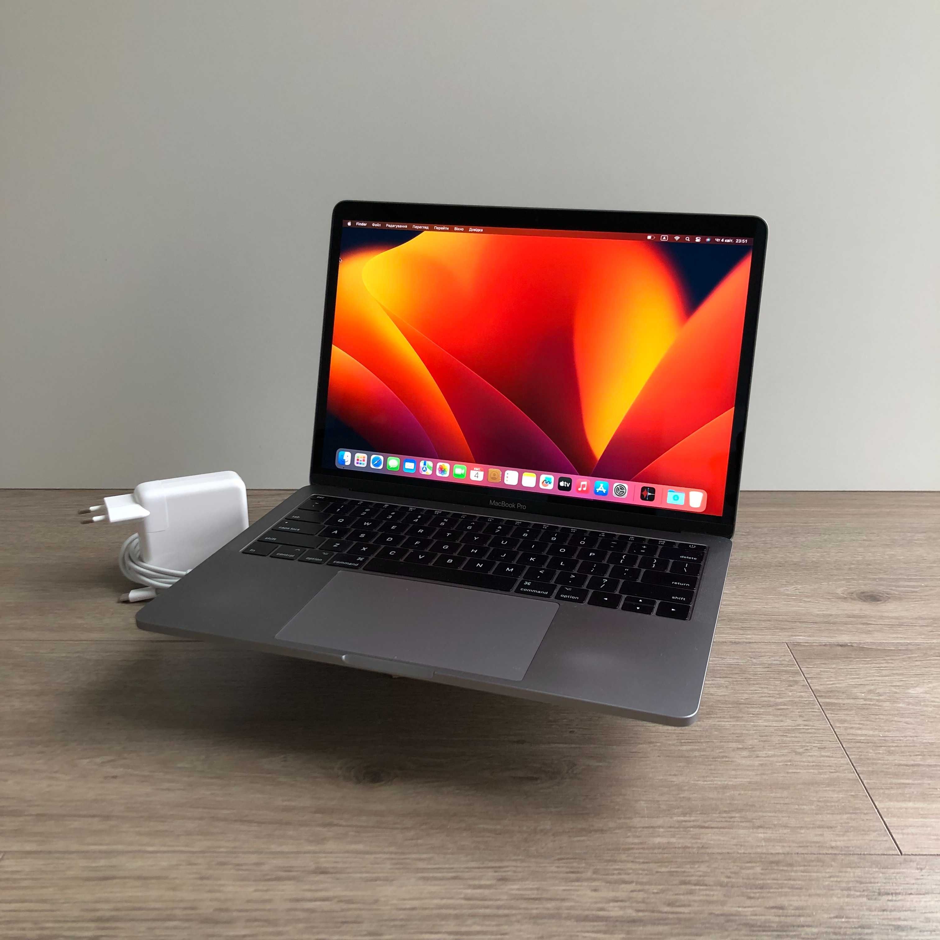 MacBook Pro 13 2017 16/256 gb Space Gray (1635)