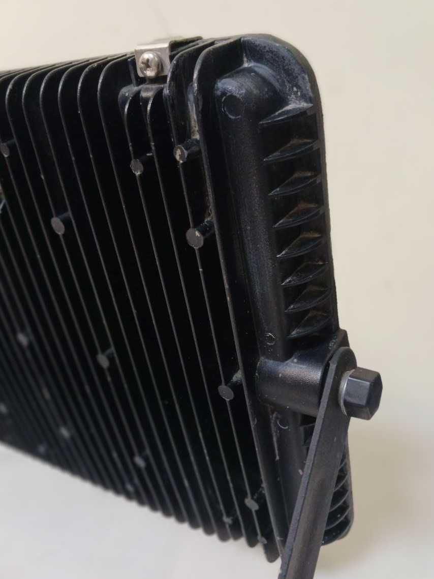 Прожектор  світлодіодн Delux FMI 10 LED 150Вт 6500К IP65 404*322*52 мм