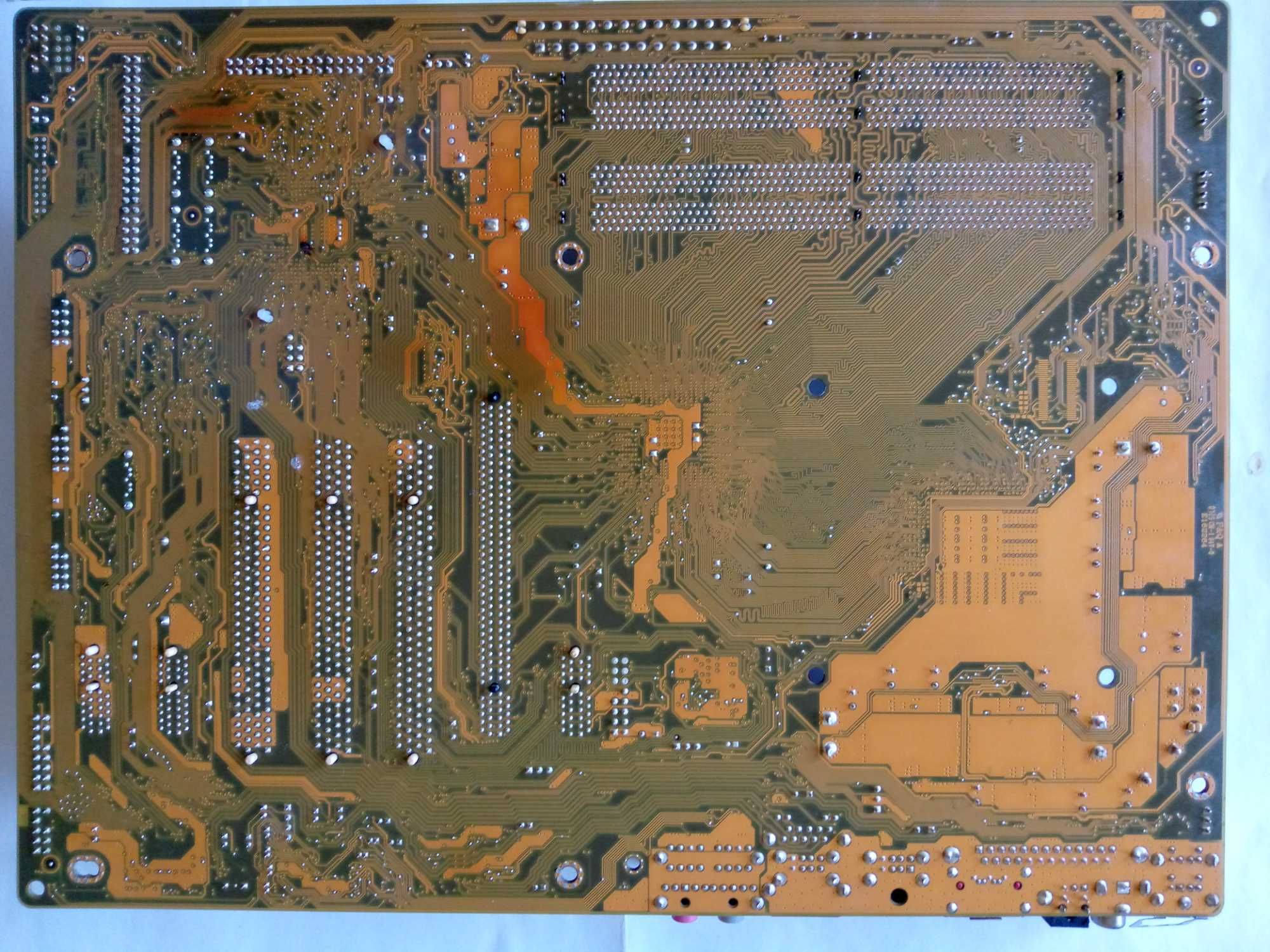 Продам материнскую плату Asus P5B
