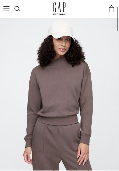 Продам новий костюм GAP