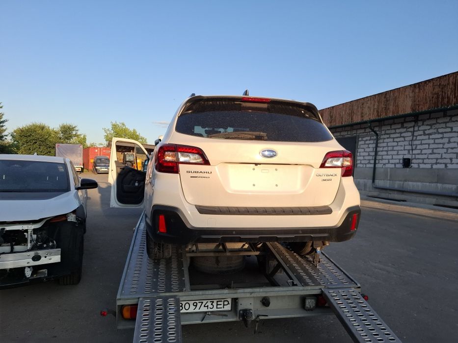 Двері subaru outback b15 bs 2014-2019 дверка аутбек права/ліва ez 36