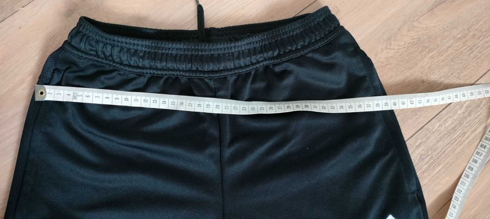 Spodnie chłopięce dresowe adidas 140/146