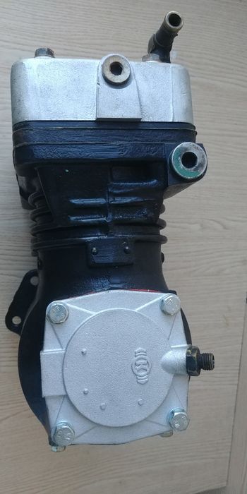 Компрессор двухцилиндровый KNORR-BREMSE LP4974