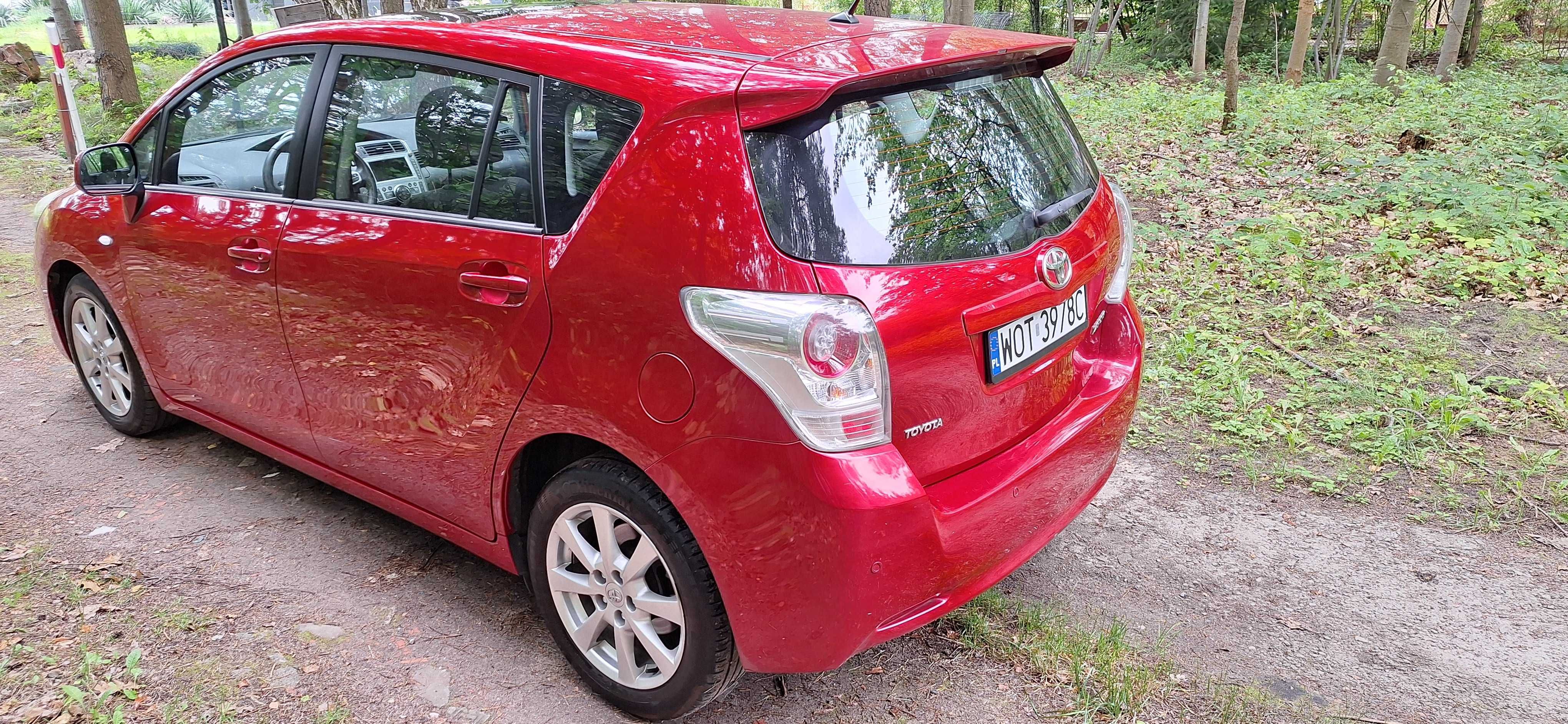 TOYOTA VERSO 1.8 147km/AUTOMAT/Xenon/Keyless/114000km/Panorama/WEBASTO