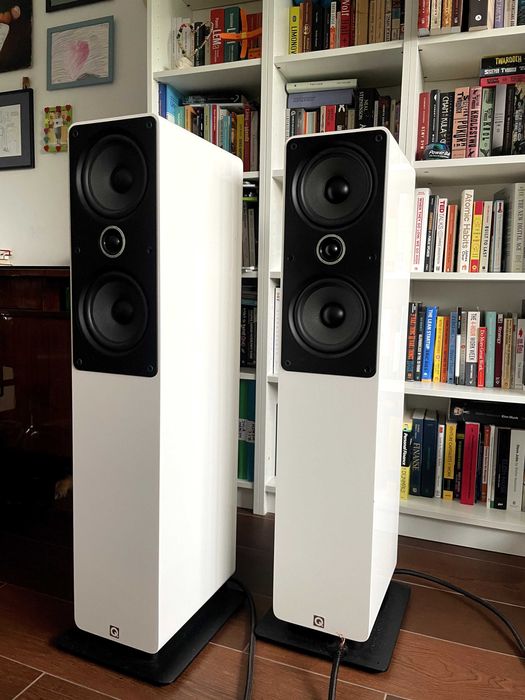 Kolumny Q Acoustics 2050i Gloss White - okazja dla audiofila