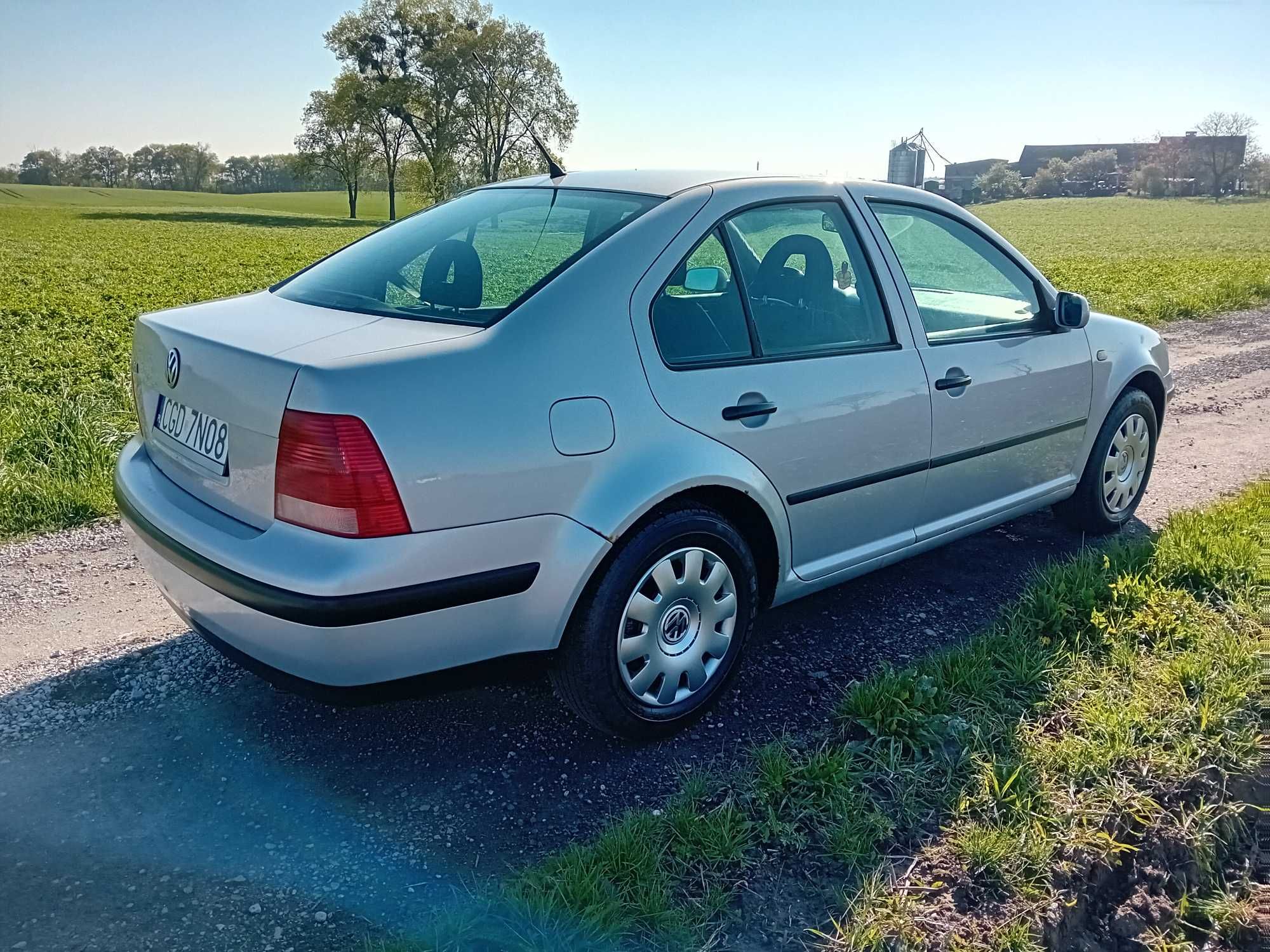 Volkswagen Bora 1.6 benzyna