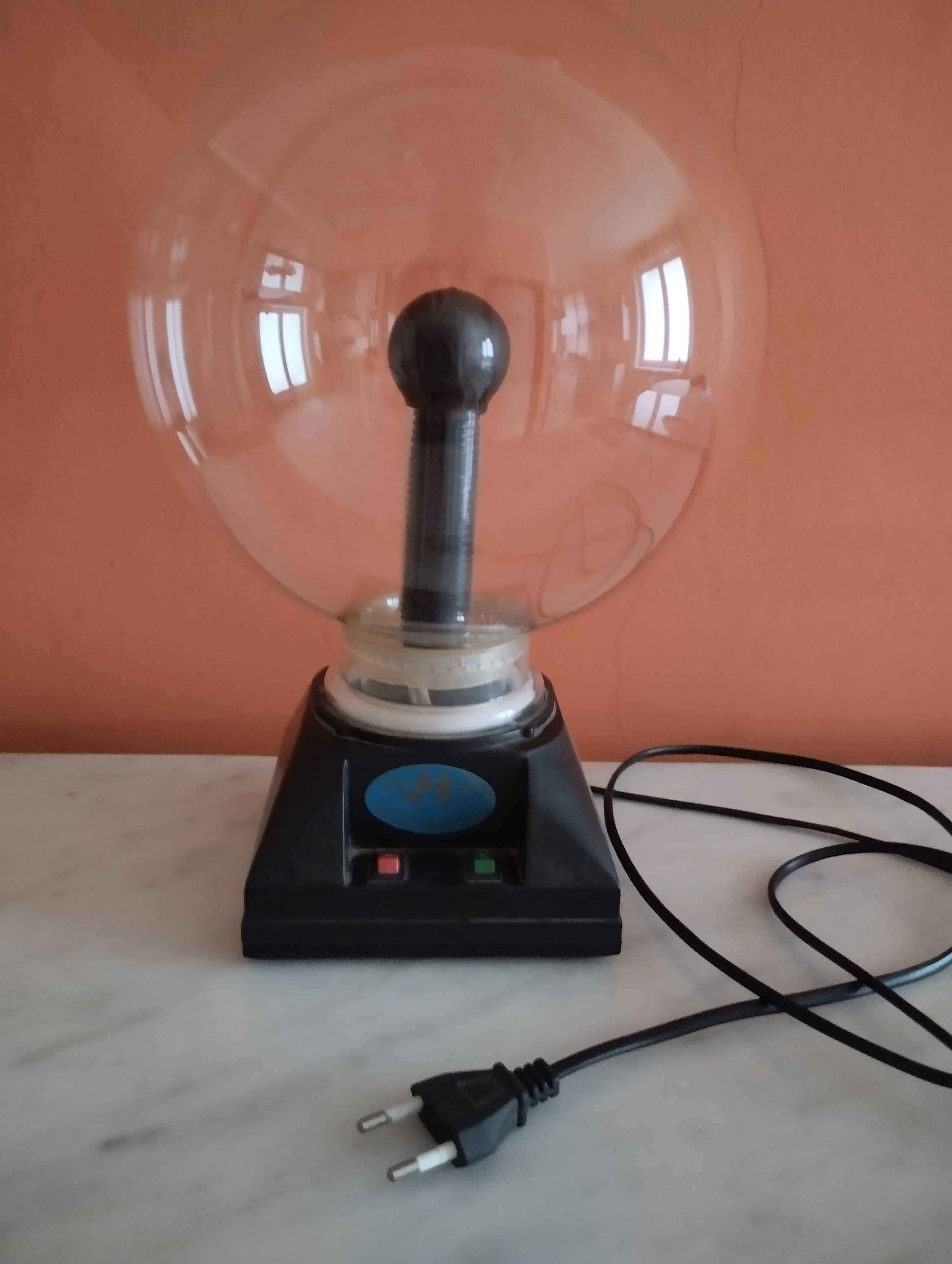 magiczna kula, lampa plazmowa interaktywna, edukacyjna