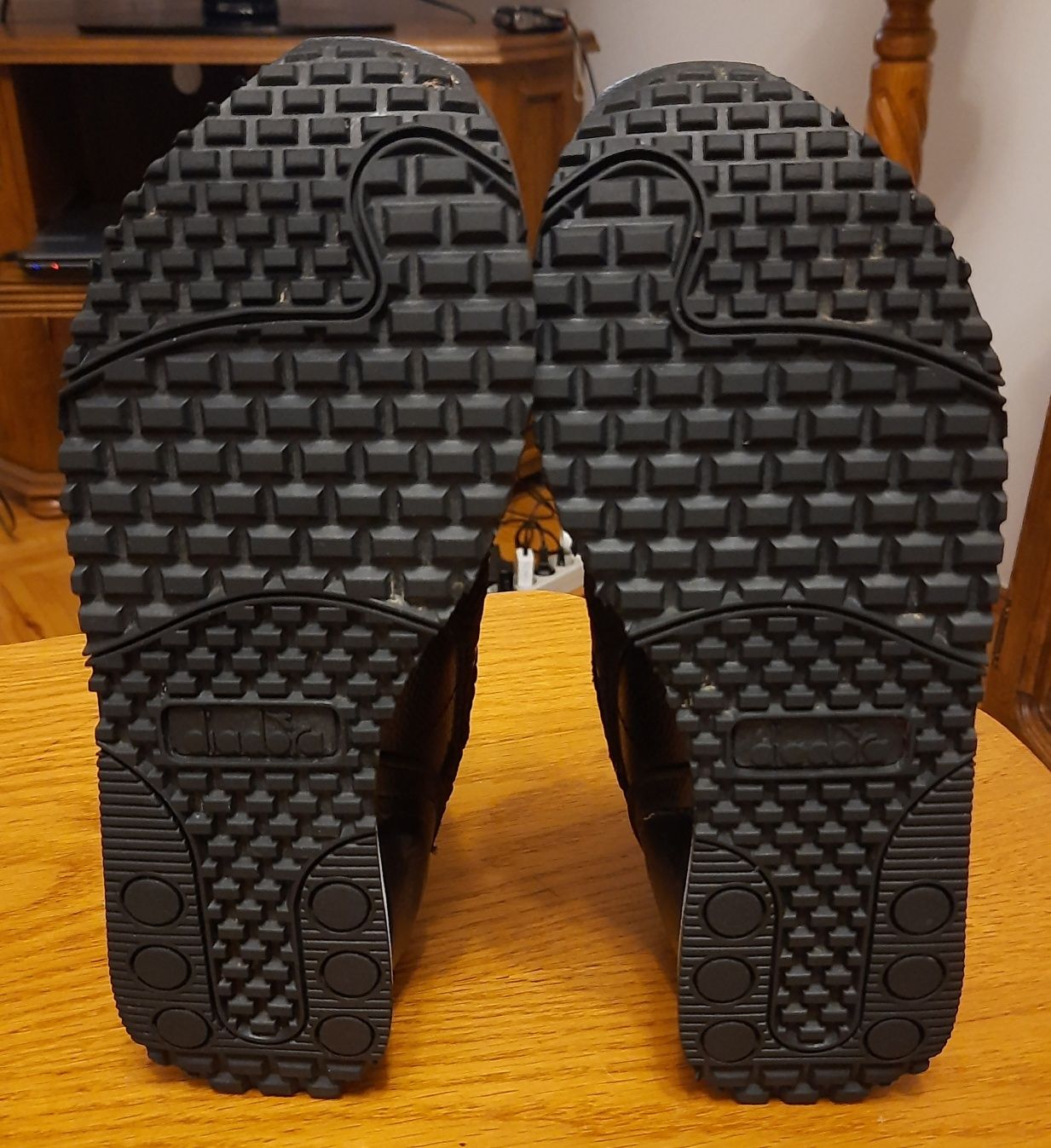 Кросівки Diadora Trade Marks розмір (38/23.5см) в ідеальному стані
