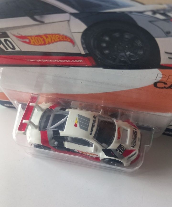 Audi R8 LMS hot wheels
