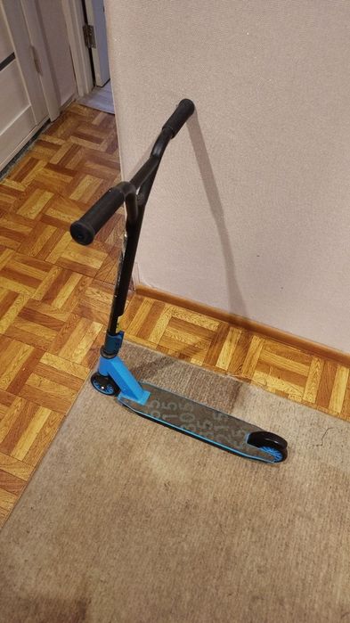 Продам самокат трюковий