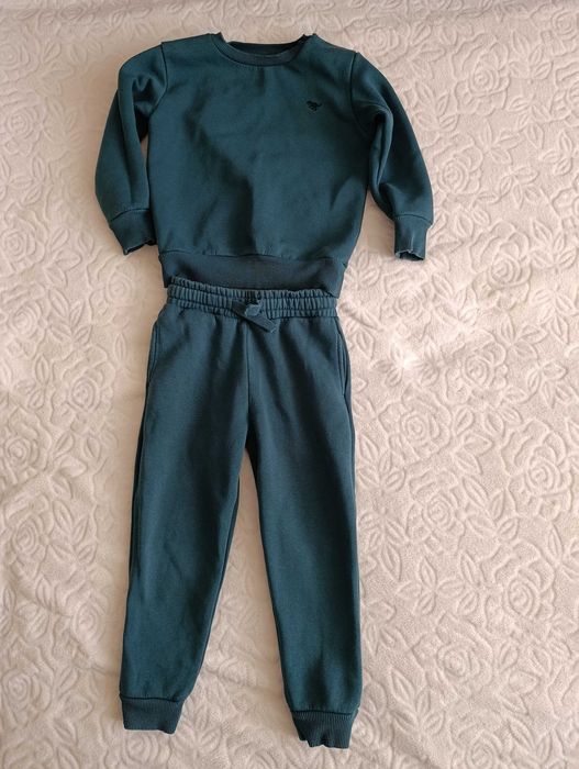 Спортивний костюм next 4-5 р.