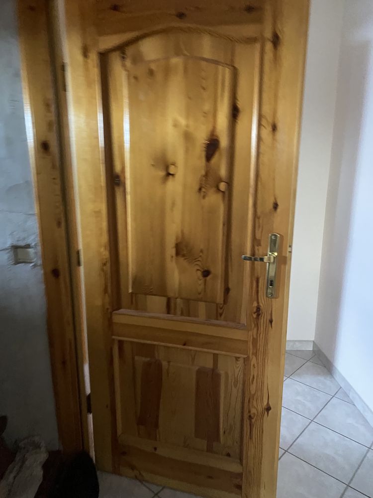 Drzwi  drewniane
