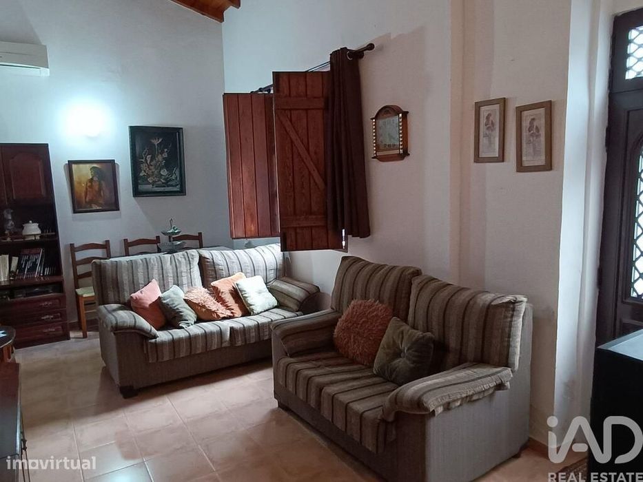 Moradia térrea T2 em Alvito de 104 m2