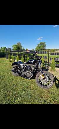 Harley-Davidson Sportster Iron 883