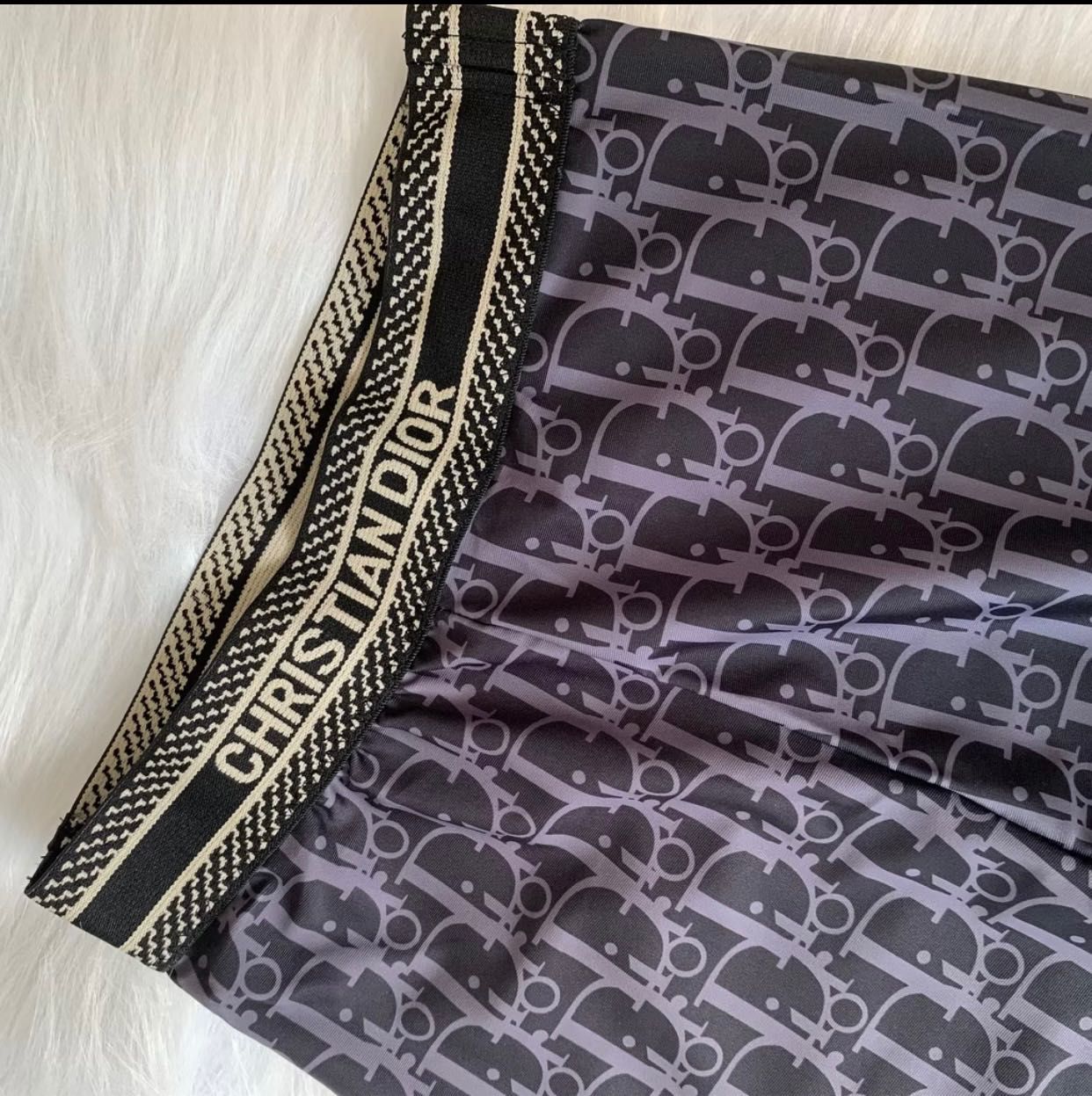 Komplet top i legginsy dior