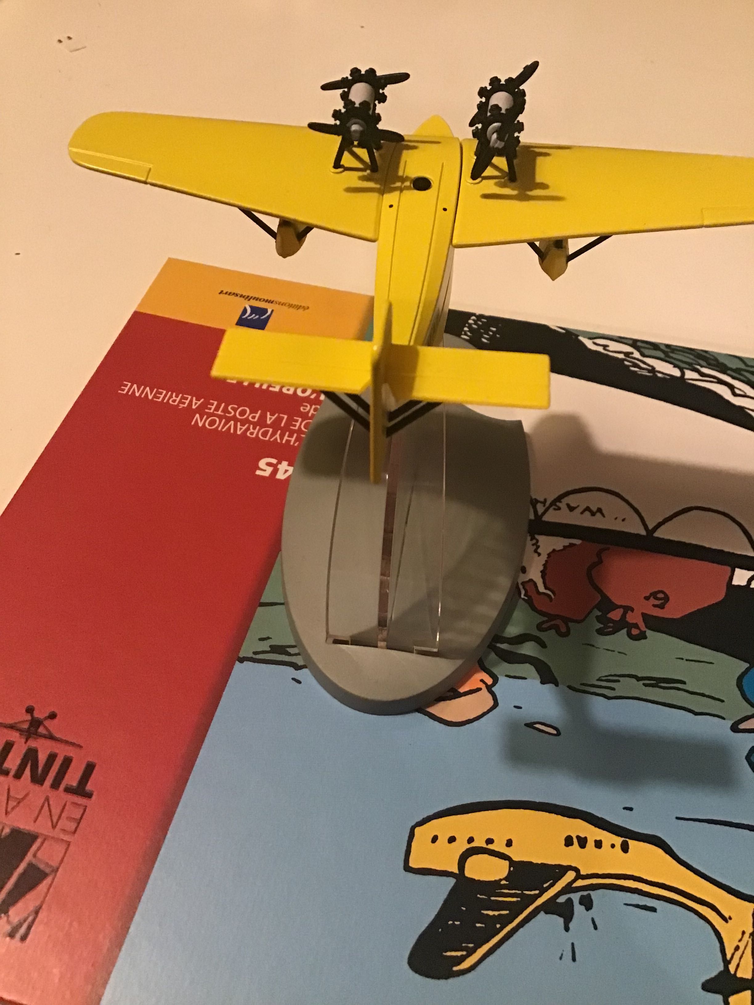 Hidroavião Tintin