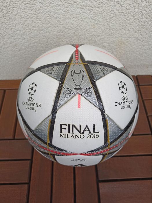 Piłka Adidas Champions League OMB