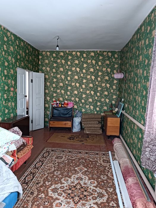 Цегляний будинок в Кобилянці біля Снова