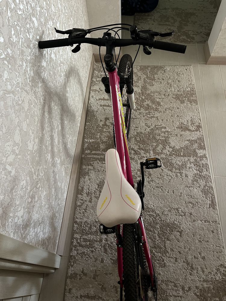 Подростковый велосипед Shimano в розовом цвете