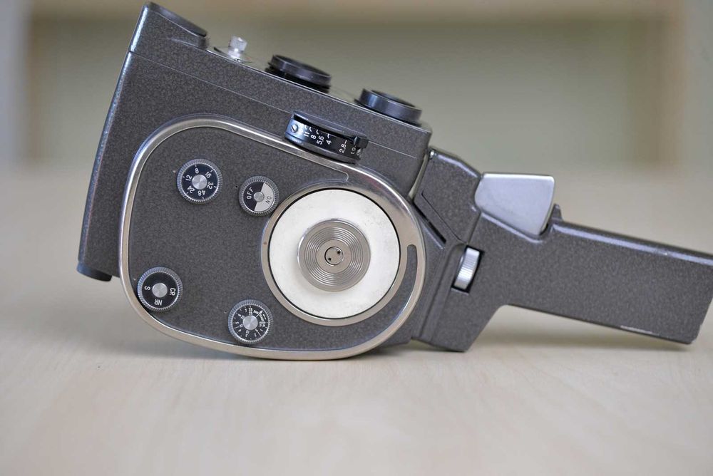 Kwarc 2 – radziecka kamera filmowa 8 mm – ZSRR – vintage, kolekcjoners