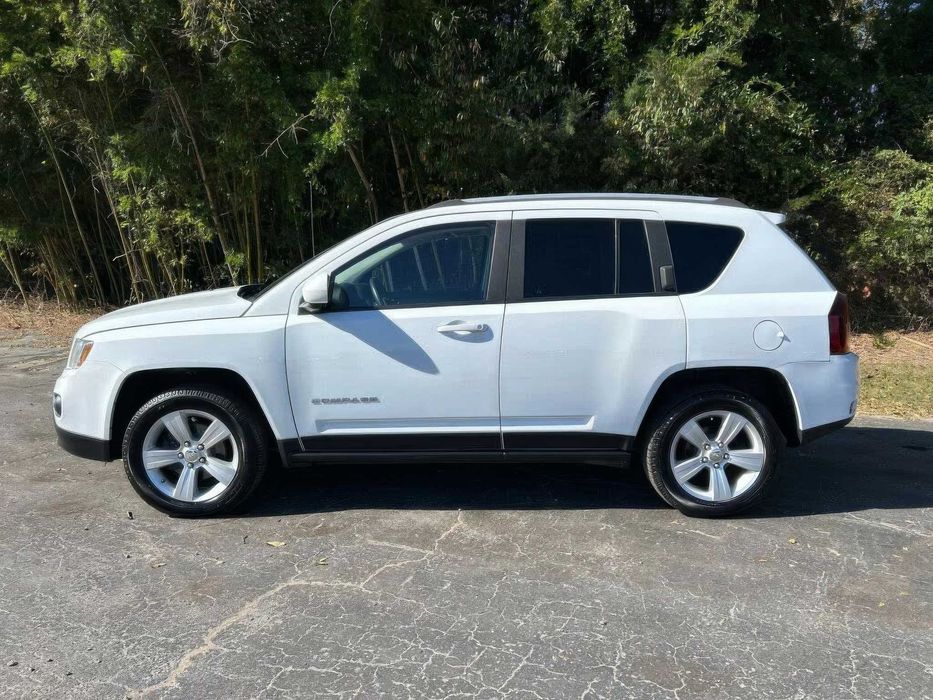 Jeep Compass Latitude      2016