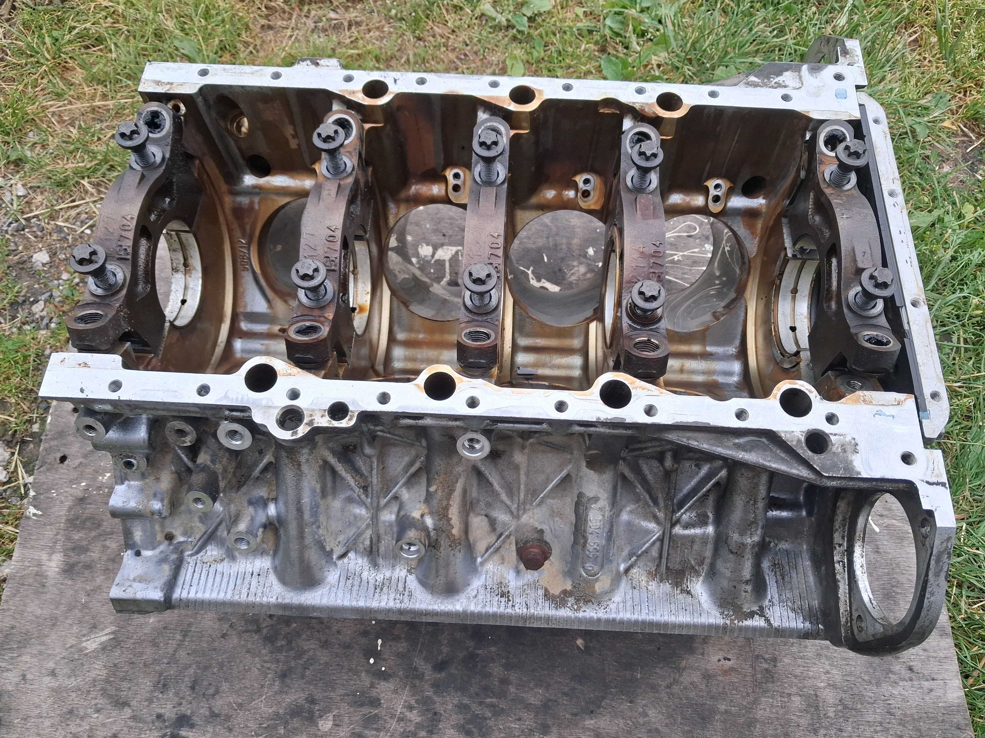 Blok Silnika N62 V8 BMW E53 E60 E63 E65 Uszkodzony