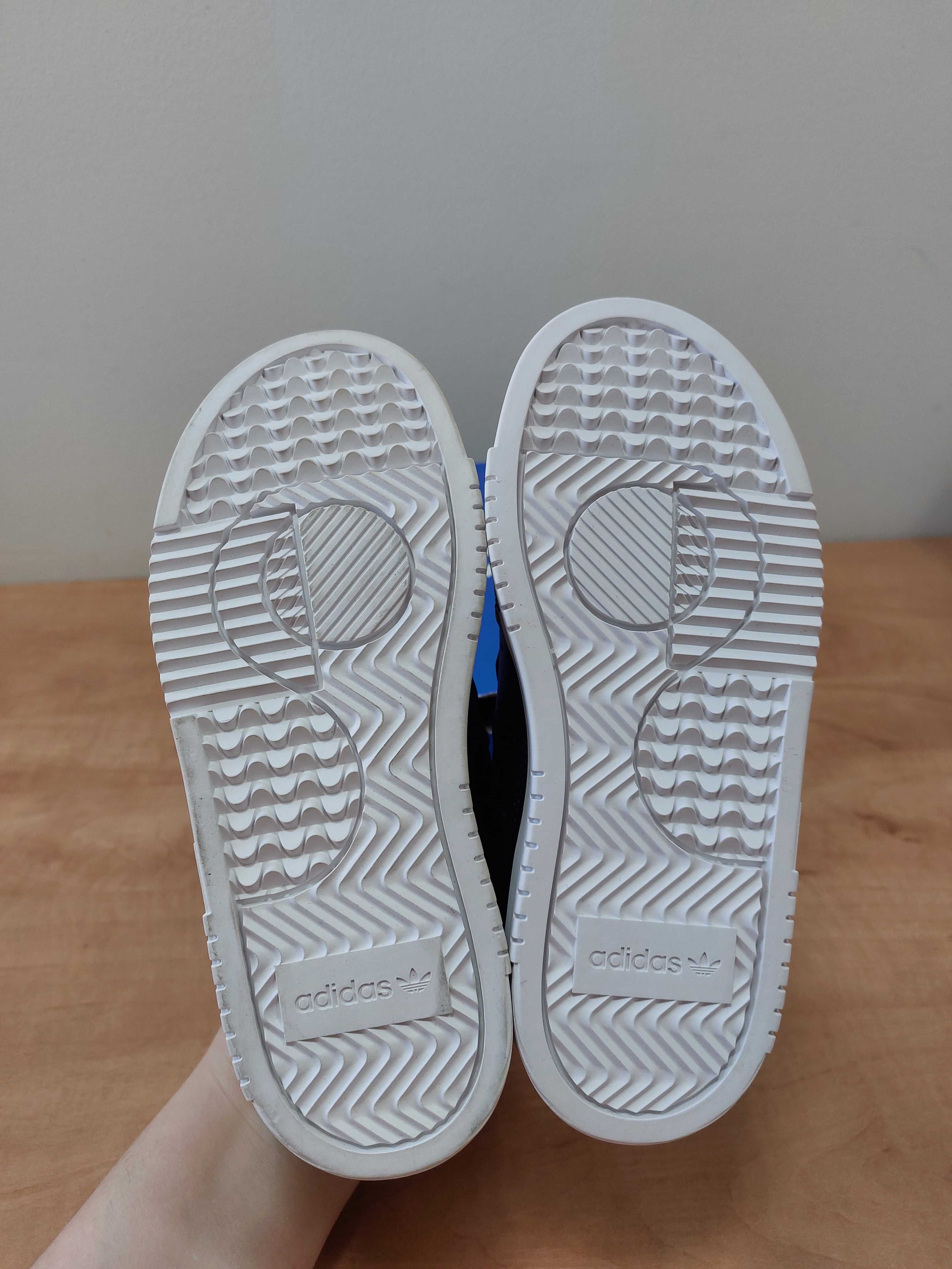 Buty Dziecięce Adidas Supercourt 30 1/2