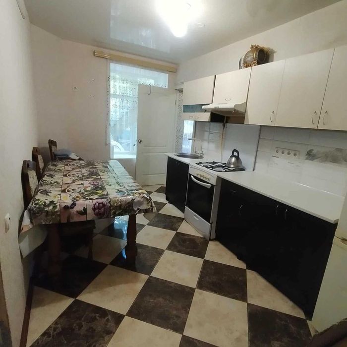 Без комиссии 3к квартира 69 м² Ремонт и собственный двор. Центр