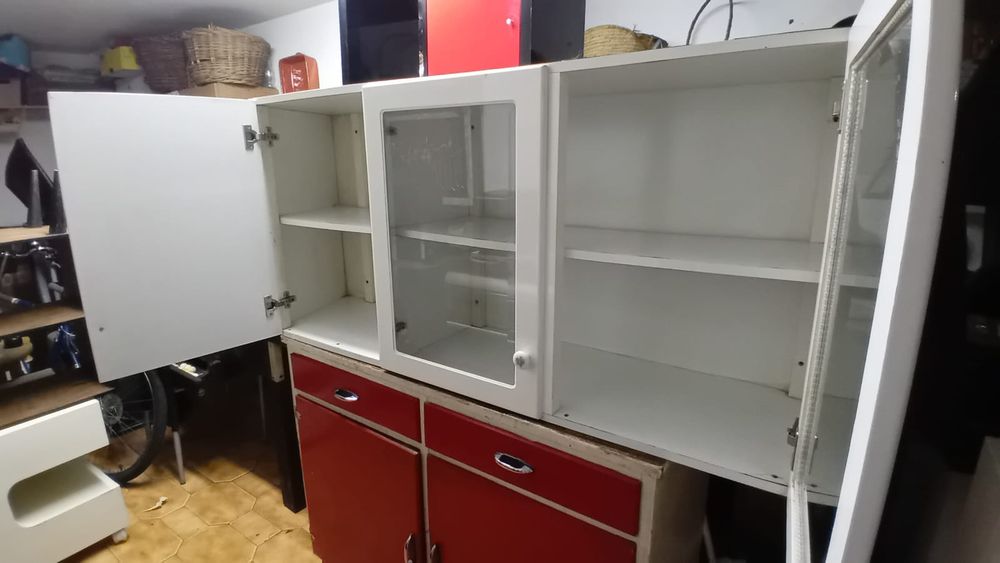 Móvel de cozinha branco lacado usado