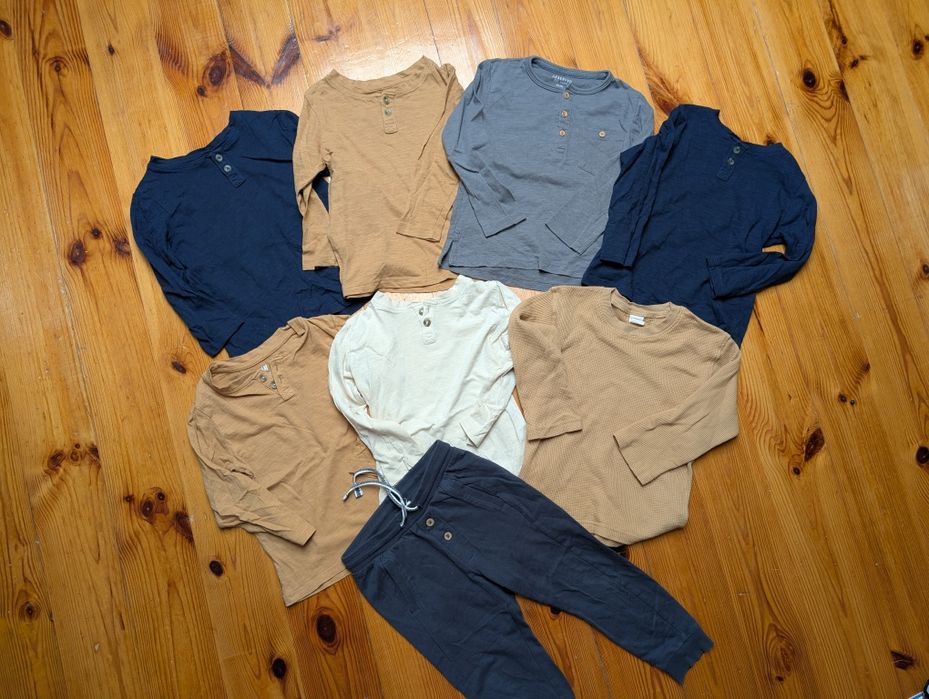 Komplet koszulek h&m Henley r. 98/104, spodnie newbie r. 98